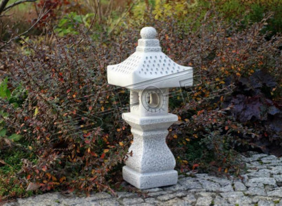 Japanese garden house decoration statue figures figure white nature statues